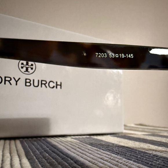 Tory Burch Tortoise Frame Sunglasses main image 5